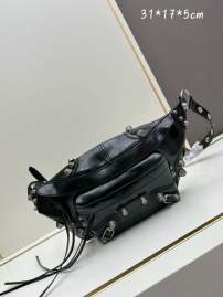 Picture of Balenciaga Handbags _SKUfw177415610fw